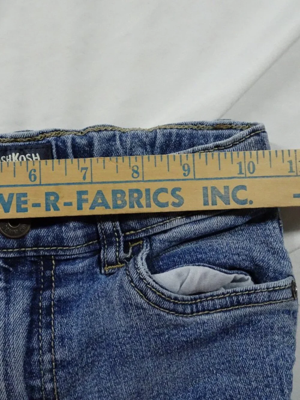 Oshkosh B'gosh Youth Boy Blue Distressed Jeans Size 7 /7A